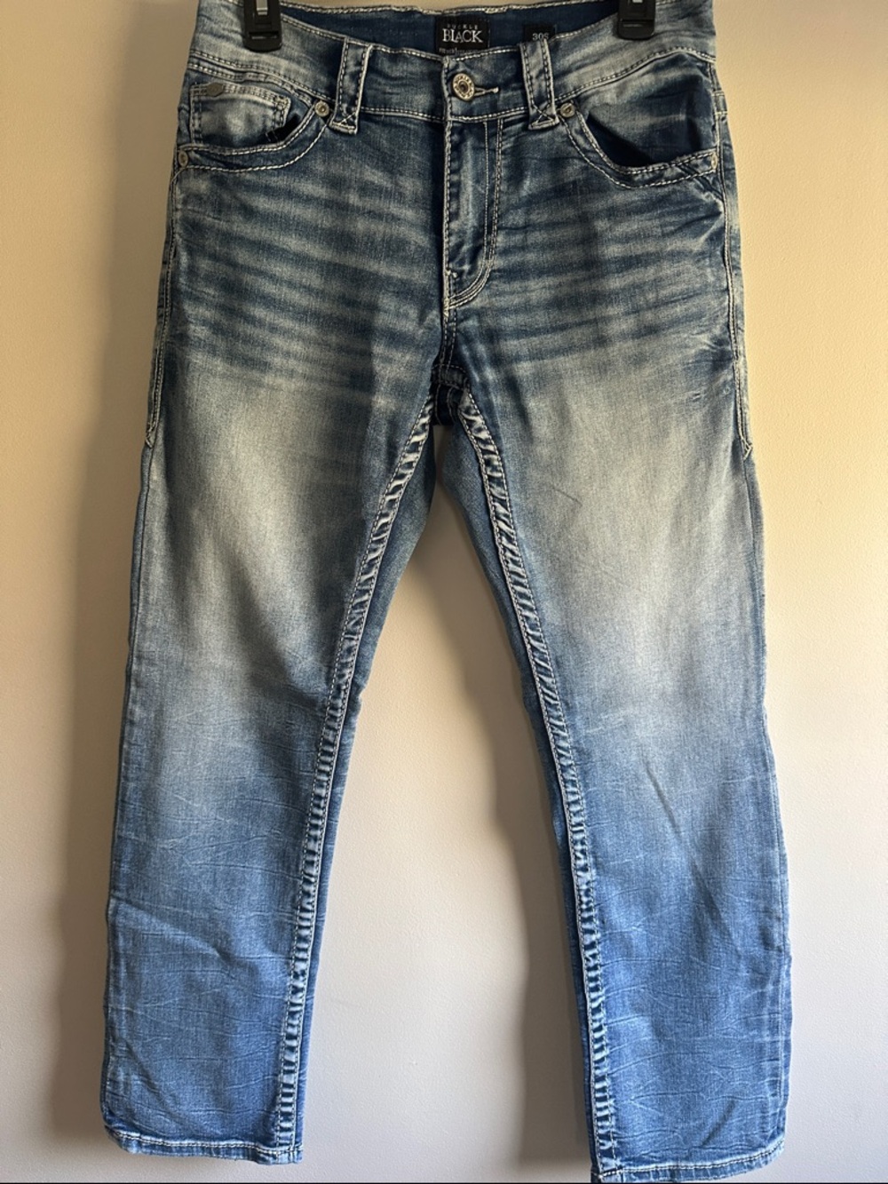 Buckle BLACK Men's Faded Light Blue Straight Jeans